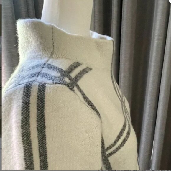 Moth Anthropologie Wool Sweater with Large Grey Plaid  Cream and Gray | M-L - Picture 4 of 15